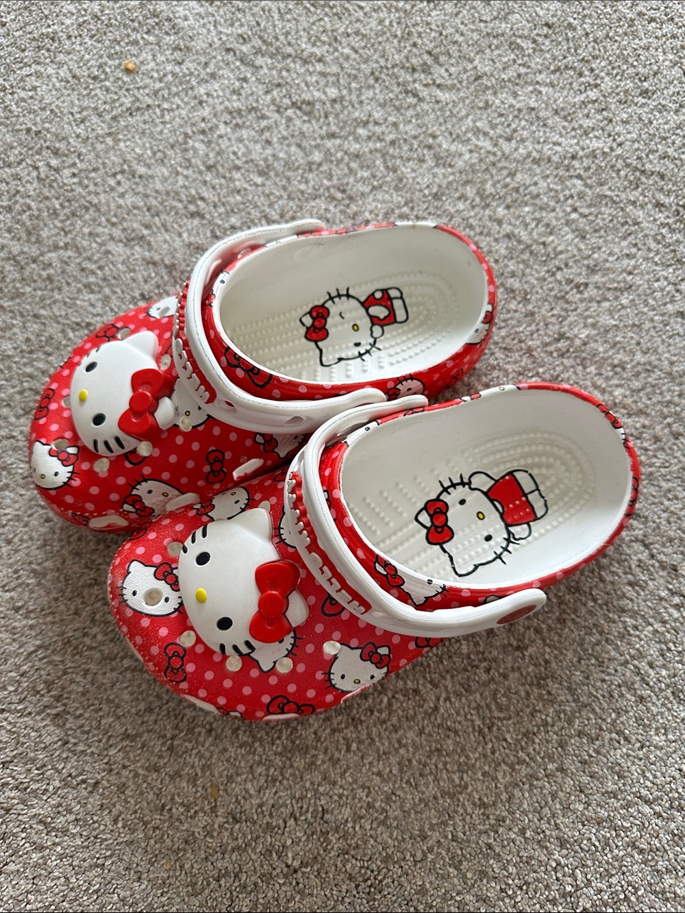 Hello Kitty Red and White Kids Slip-On Clogs with Bow Accents size 1
